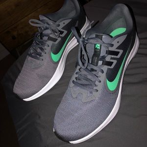 Got as a gift they don’t fit